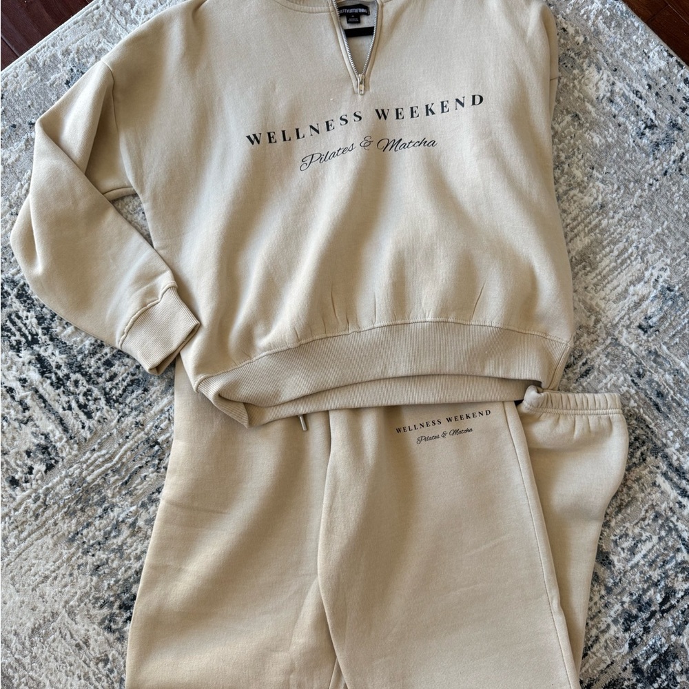 PrettyLittleThing Tan Wellness Weekend Set